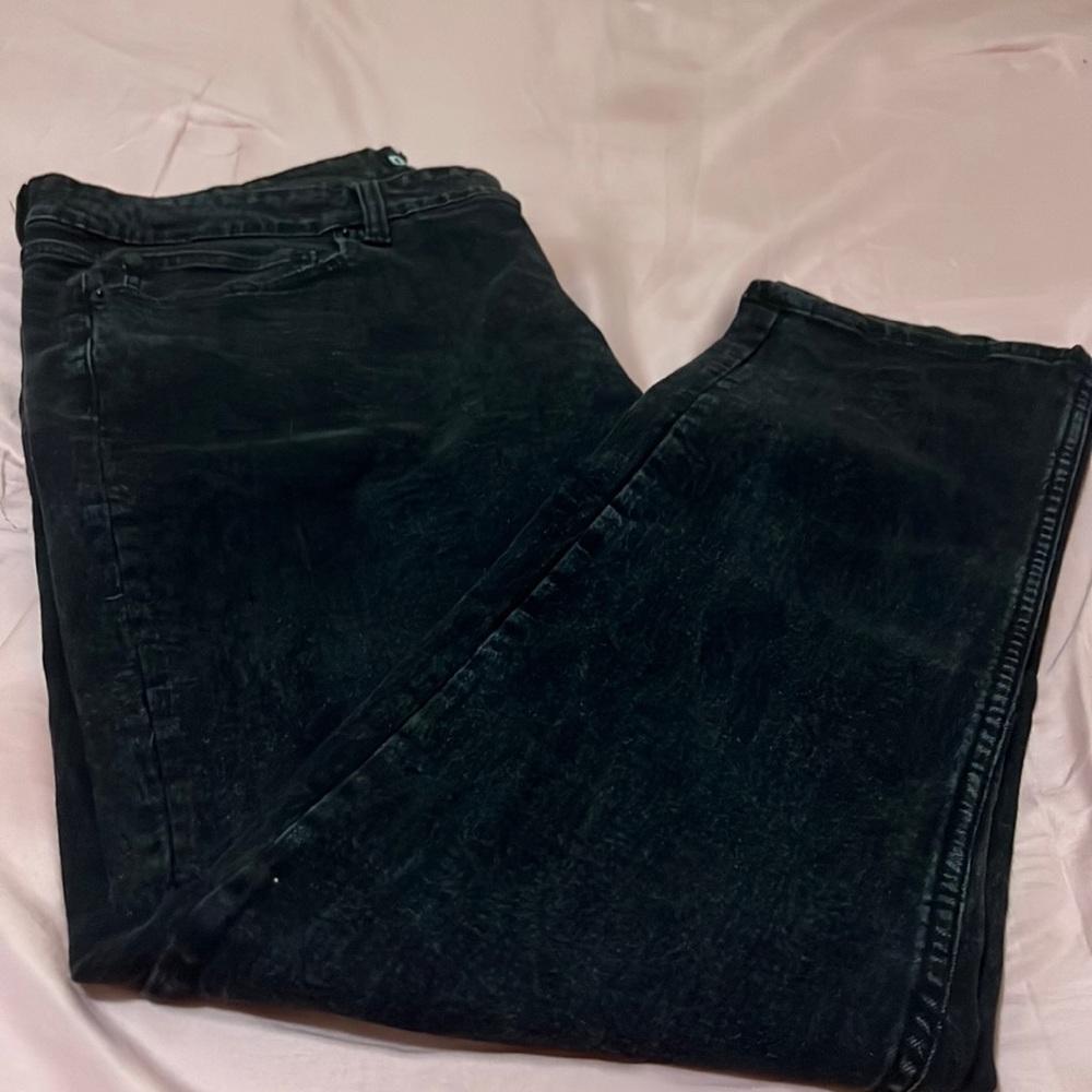 MAN’S DKNY JEANS DUANE straight fit Size W-36 L-32 color washed black